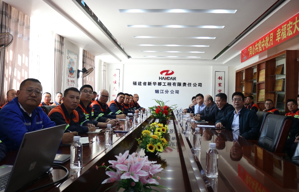 1746114538116147.jpg 1“金秋之約”主題文化活動(dòng)_副本.jpg
